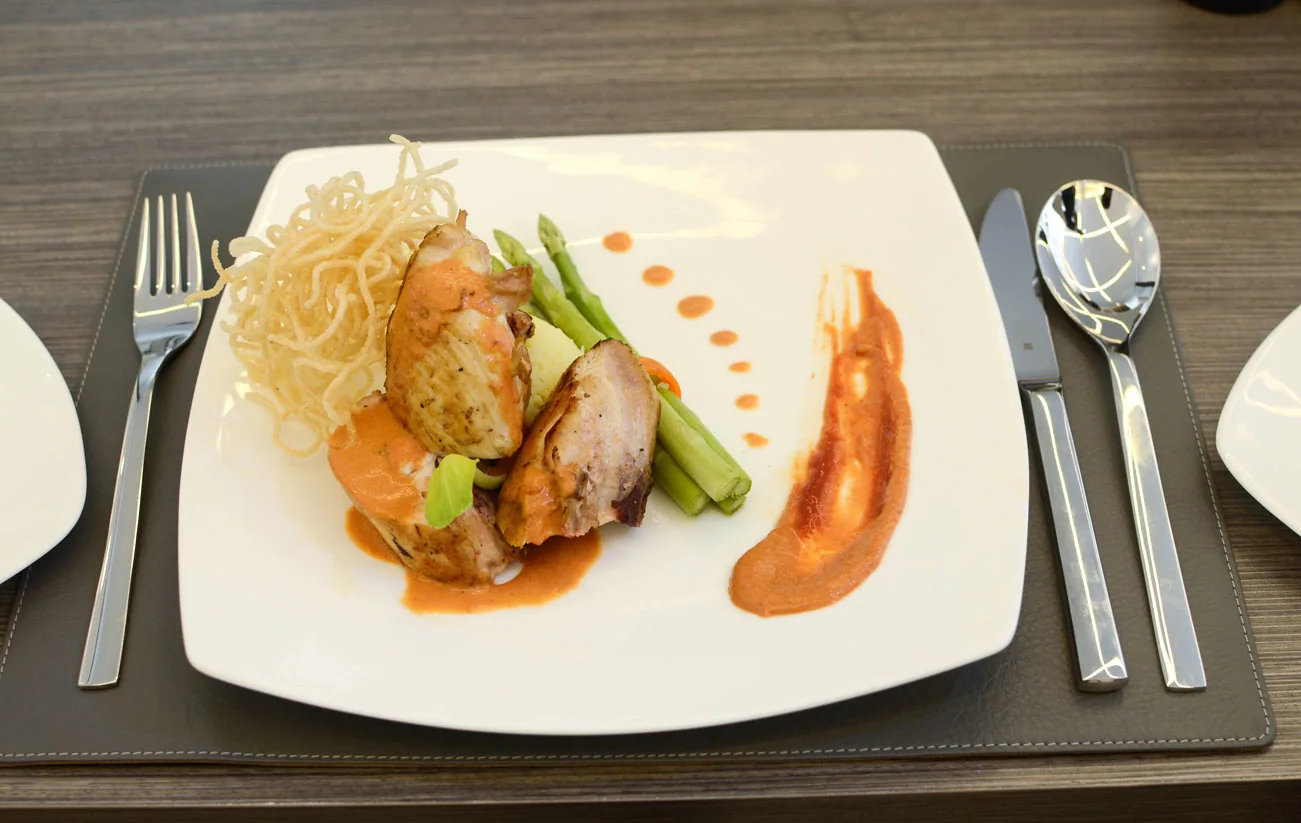 Dining photo from the previous gallery